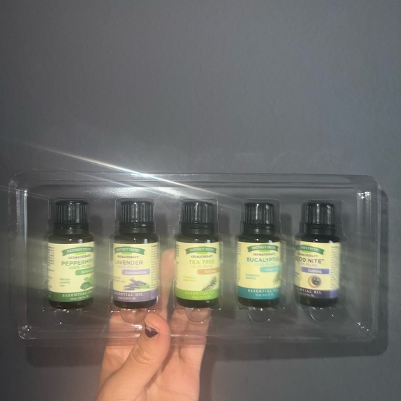 Aromatherapy oils - Picture 2 of 4